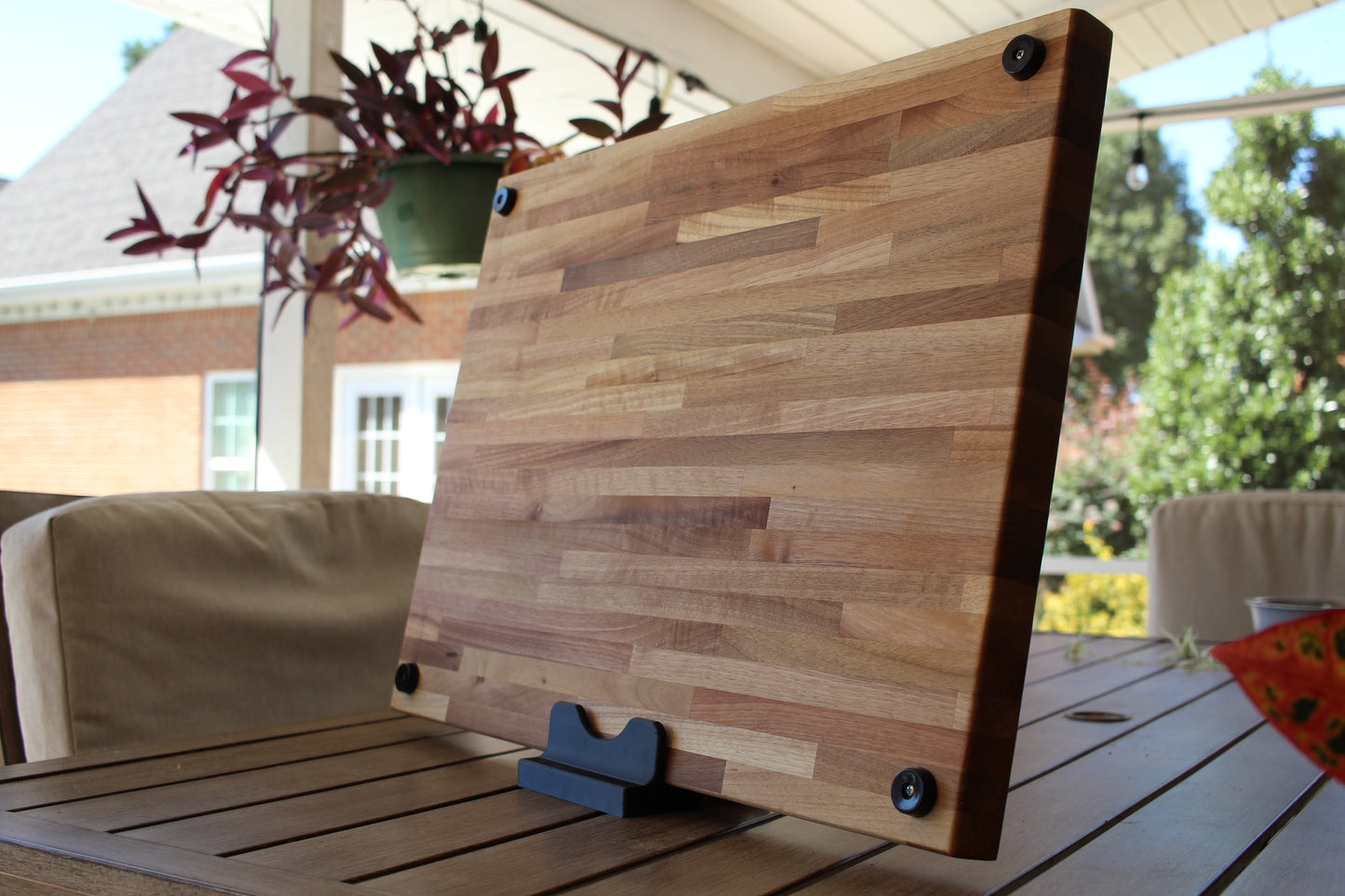 Walnut Chopping Block XL - Edge Grain